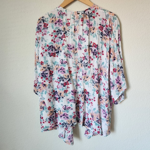 O'Neill Multi Colored Floral Crinkle Open Front Blouse 3/4 Sleeve, Size M/L - Picture 4 of 5